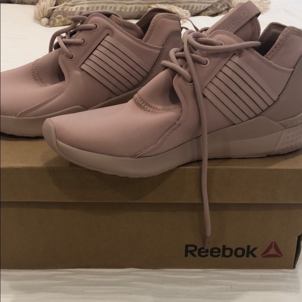 Brand new women’s Reebok